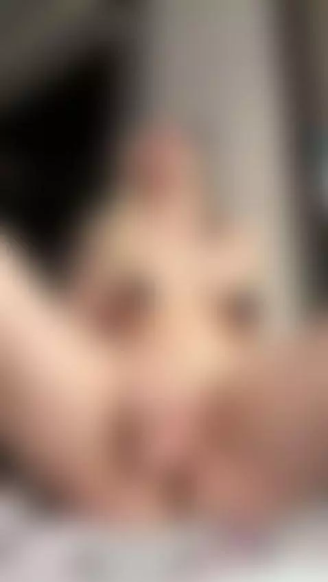 Shaking with the whole body by velvetjoy