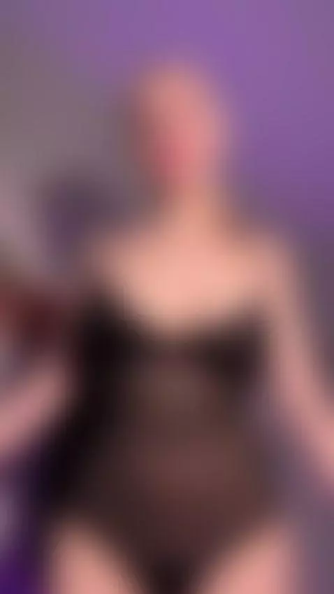 A little surprise for a visiting friend by velvetjoy