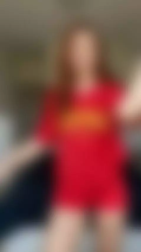 Do you like it red, or what color would you prefer? 🙈 by itsaliparker