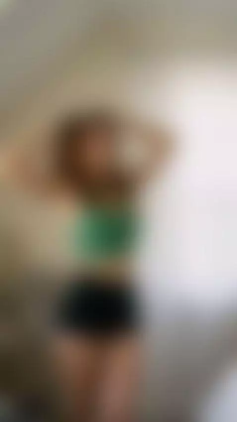 I’m two short for the remix 🙇🏻‍♀️ by itsaliparker