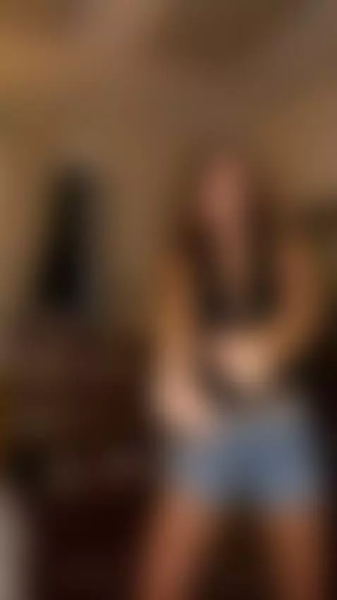 Stop by my place and let’s have a great time 🙈 by itsaliparker