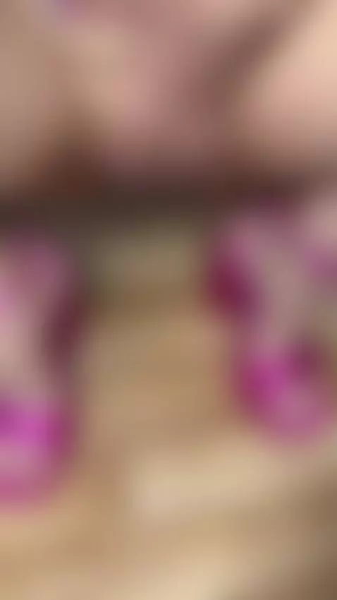 You've already chosen.
Just click - OnlyFans by eliafire