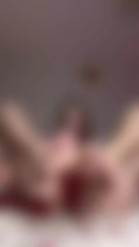 🔞Glasses on, spreading wet pussy wide💦🍑 Sexy moan! OF now 👅 by cutebambyeyes