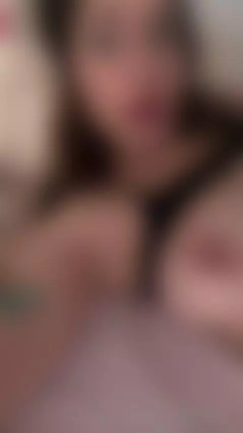 💋 I couldn’t keep my hands still tonight… and I didn’t even ... by cutebambyeyes