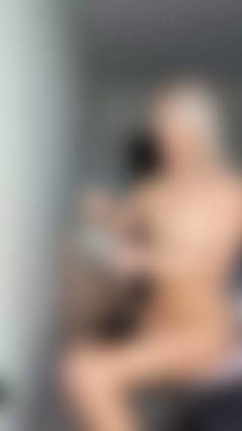 I move with calm heat 💋💫 by alinahart