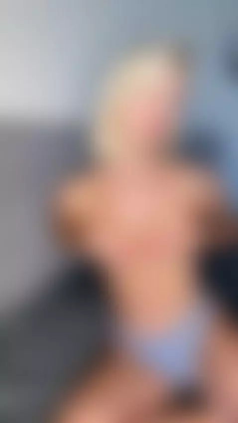 My movement draws attention 😈💧 by alinahart