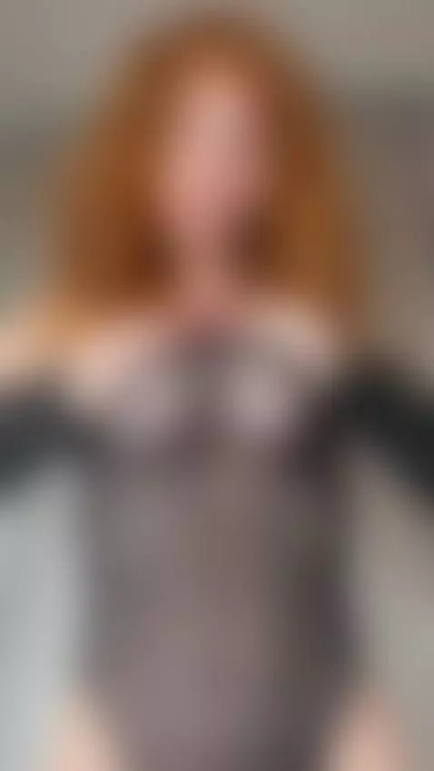 This redhead knows exactly how to make showing off her tits ... by gingerchloe