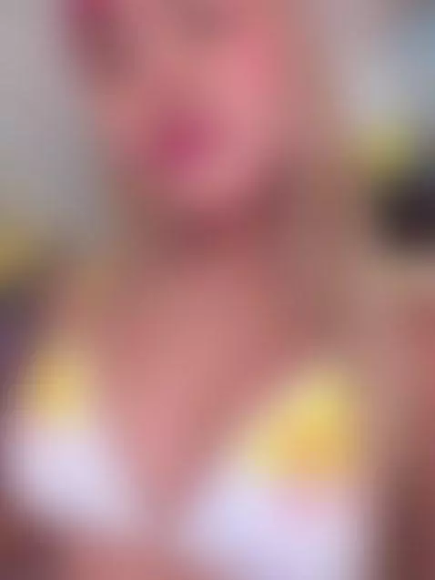 delicious juicy hot blonde 🔥 by angelica125