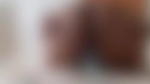 sentando no pau enorme by crentesafada