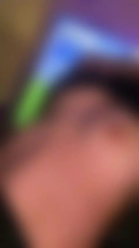 a little brake after playing minecraft u.u by soyviolettarojas