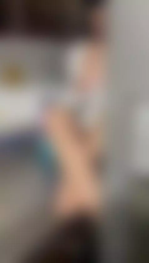 The surprise is when you close the refrigerator, can you hel... by amber-stonne