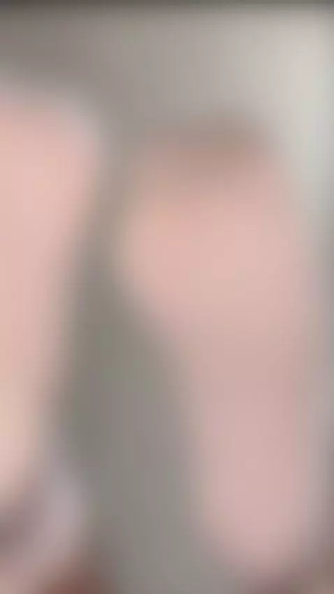 I even got excited... subscribe to my Fansly and like 🤤 by alenfassts