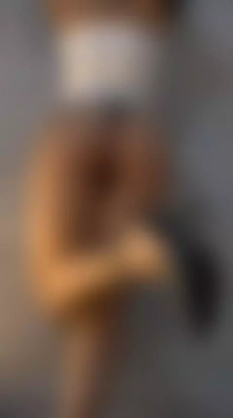 come here  https://www.cammodels.com/cam/BambieRosse by vyctoriarosse