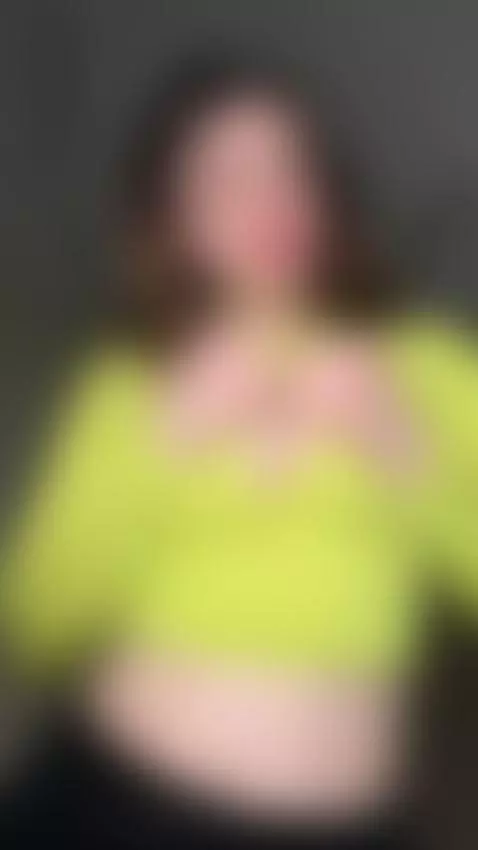 This horny slut should be the reason you jerk off by soficrush