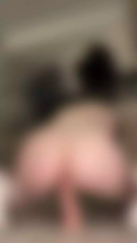 I really wonder how many men would like to slap my ass by soficrush