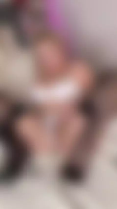 I am very tight and naughty by itsmillie