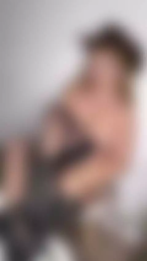 Tell me I’m your favorite temptation by itsmillie