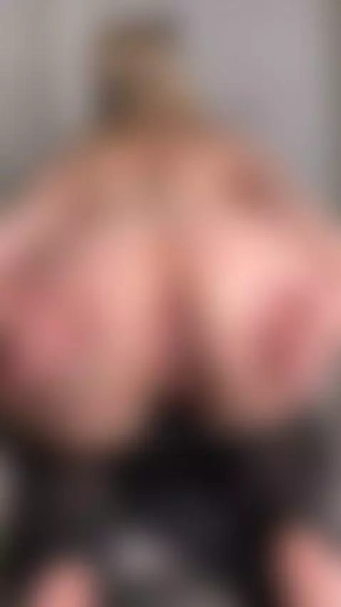 This body was made to be worshipped, start with your eyes by itsmillie