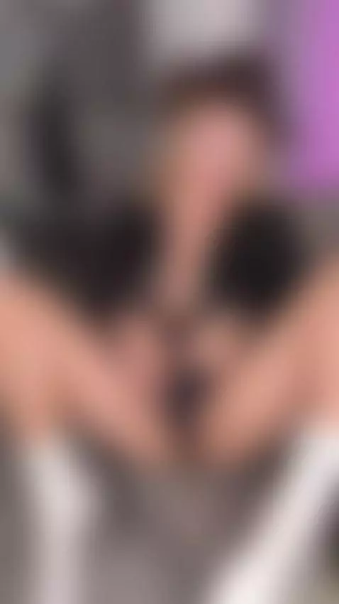 I deserve a creampie for looking this good by itsmillie