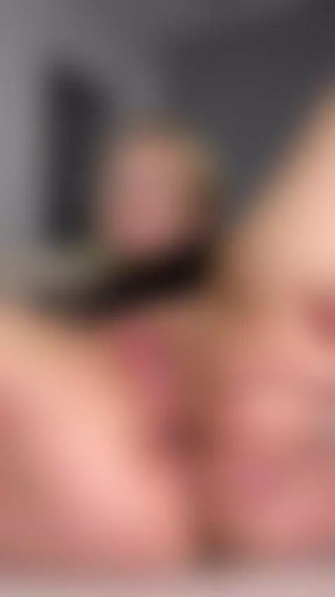 I'm alone at home, my pussy is all yours by itsmillie