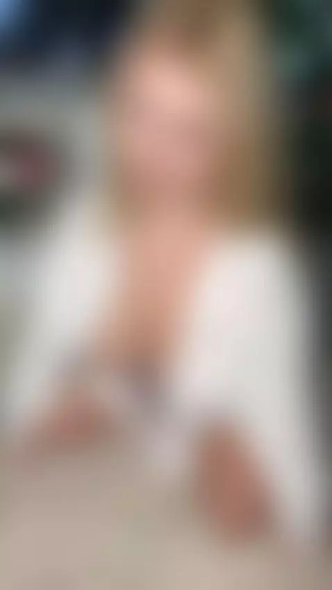 Call me a slut and see how wet I get by itsmillie