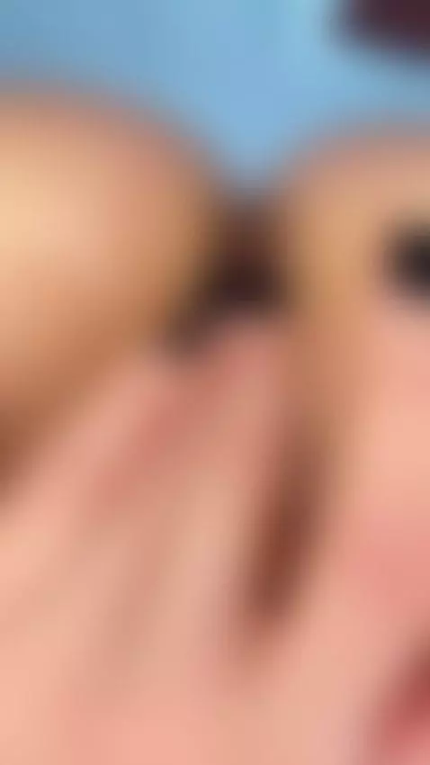 Just tryin to be your favorite girl by skyamina