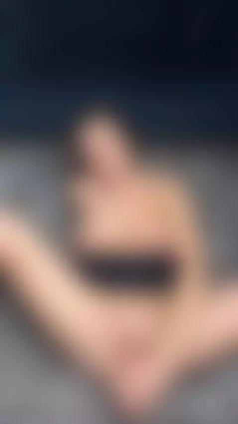 I want you to fuck me hard by skyamina