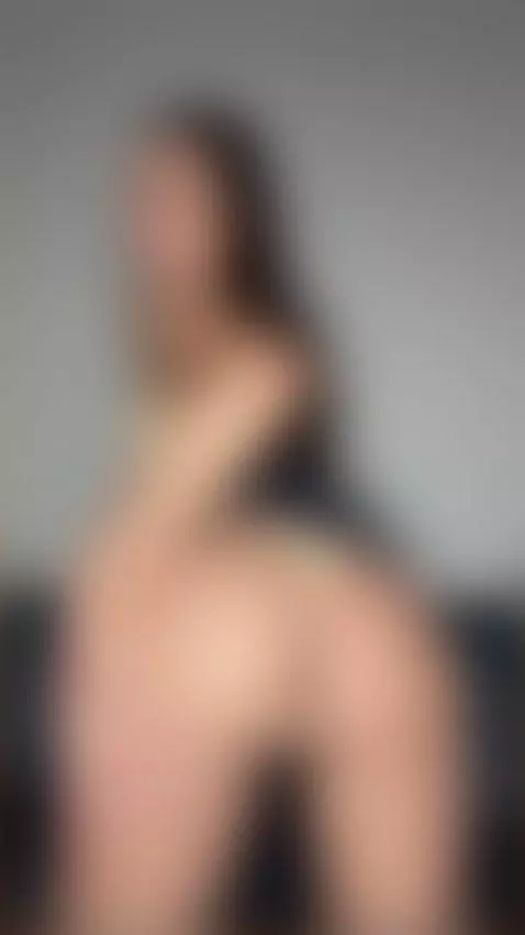 My body is ready to take your big hard dick by skyamina