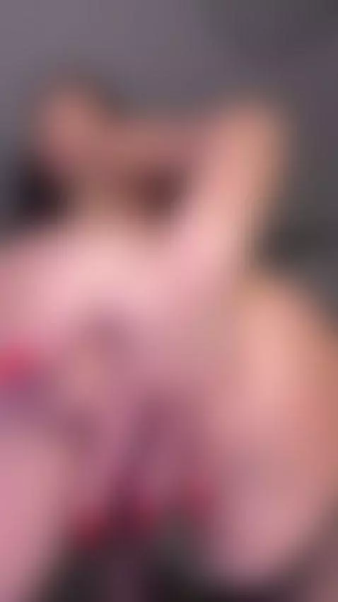 pussy is soaking wet, can you help me! by skyamina