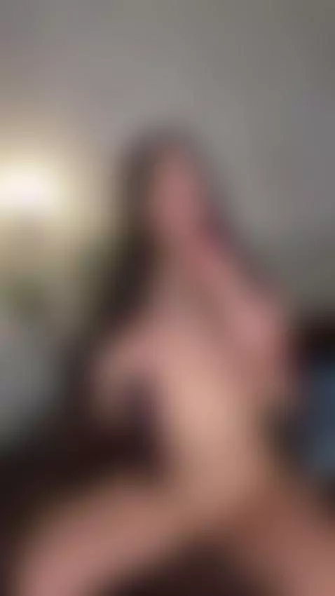 I hope you don’t mind how wet I get when I’m horny by lizzysx