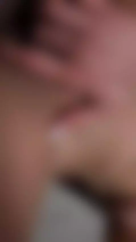 Teen slut, down to fuck me raw by lizzysx