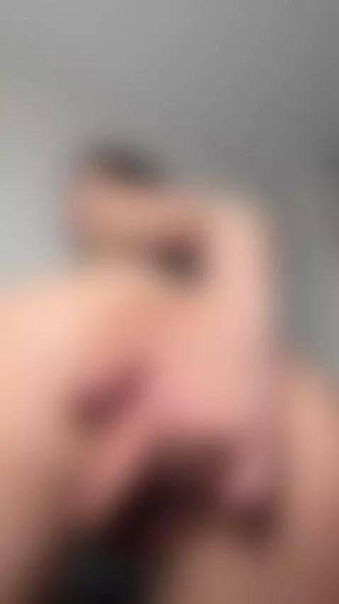 I want to bounce in slow motion on you by lizzysx