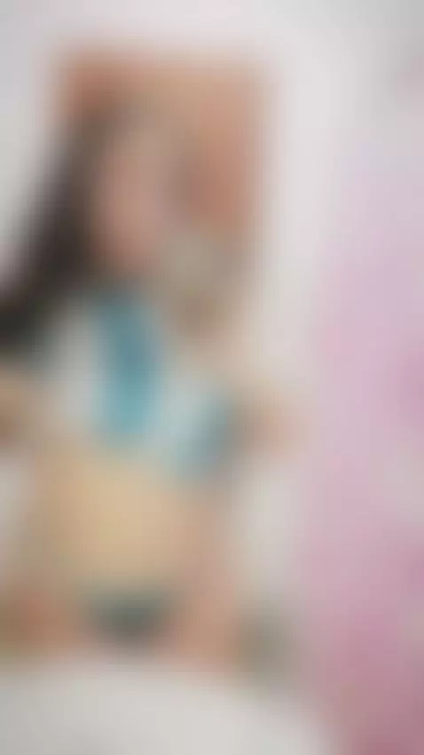 Hi☀️👅 by ninett