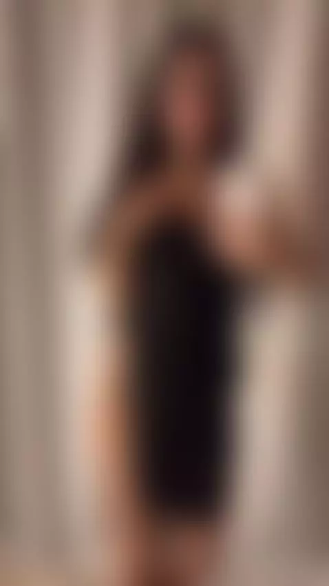 👀 Something about this made you pause… tap my profile and ke... by miaf0x