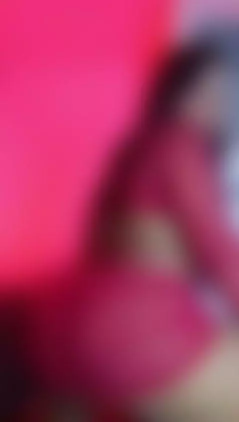 My gaze inviting you to come closer 😈💋https://fansly.com/Dah... by daphnevenus