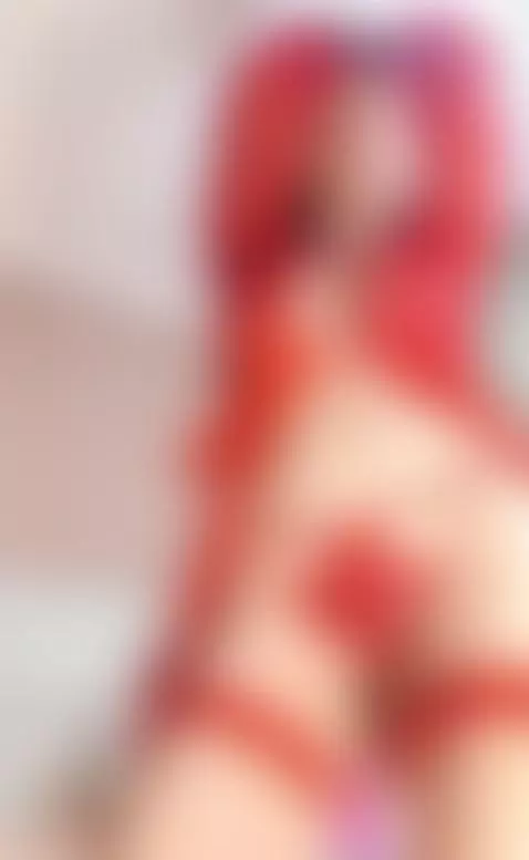 latina hot by daphnebeaumont