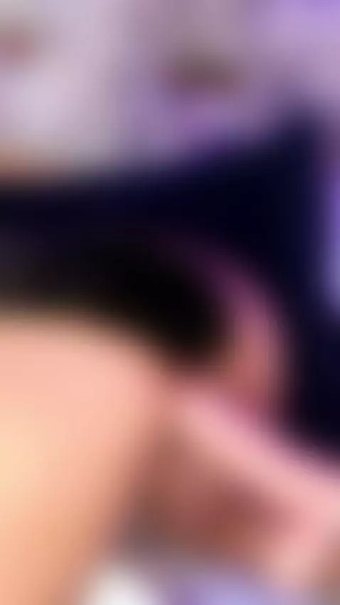 a very hot cat✨🐈 by emilydempsey