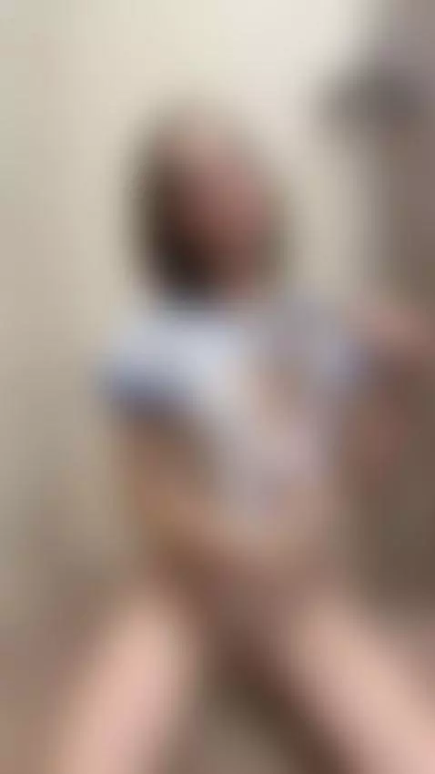 Just missing a face under me by shyamelia