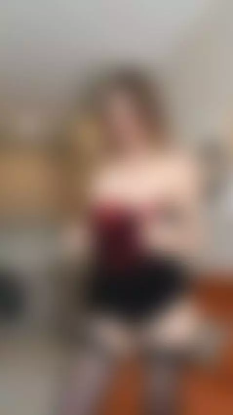 I like to hypnotize you with my tits by shyamelia