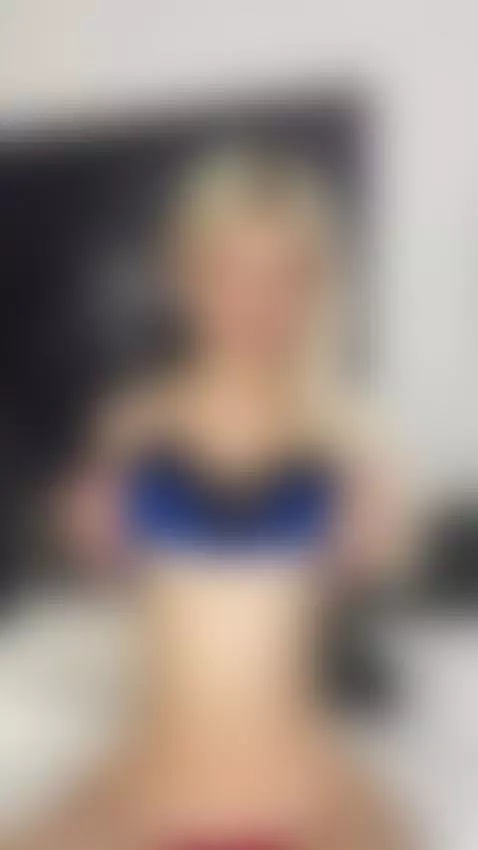 How about some late night naughtiness by kiraglow