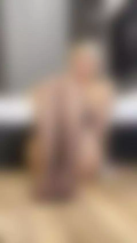 I feel much naughtier when undressed by kiraglow