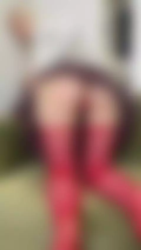 Plant your kisses all over my ass by kiraglow