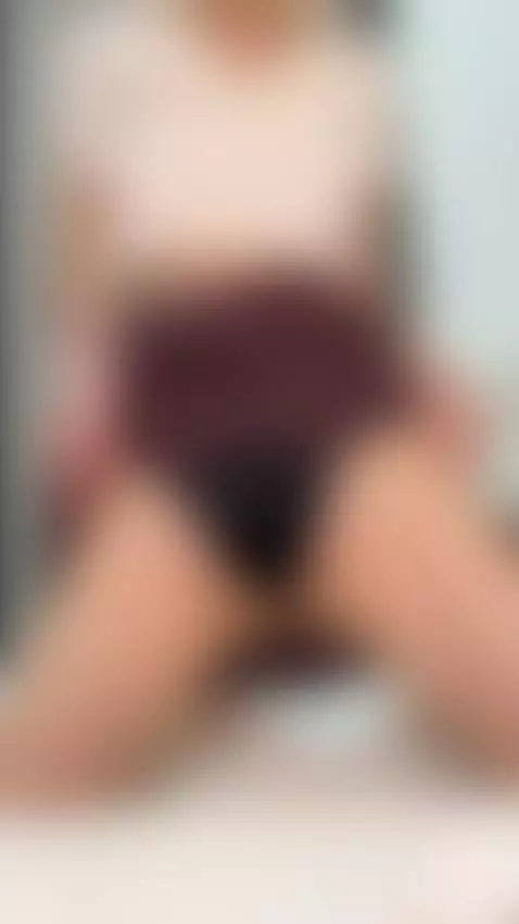 a teenager who is always horny by kiraglow