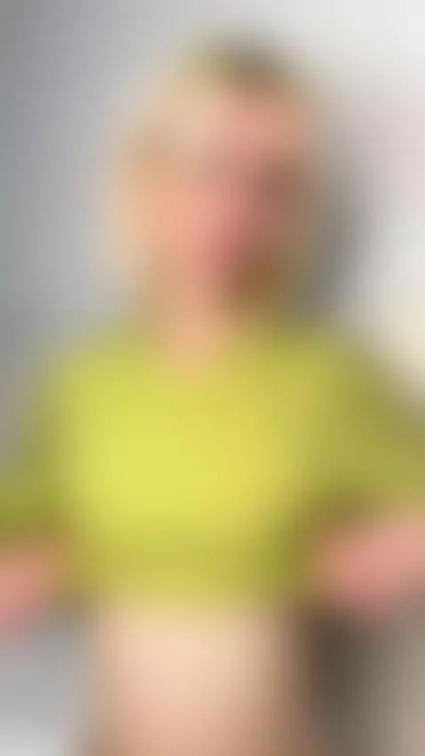 Just a bored girl who wants some fun by kiraglow