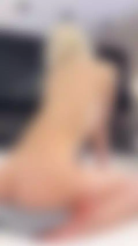 This tattooed slut ass is very fond of being fucked by kiraglow