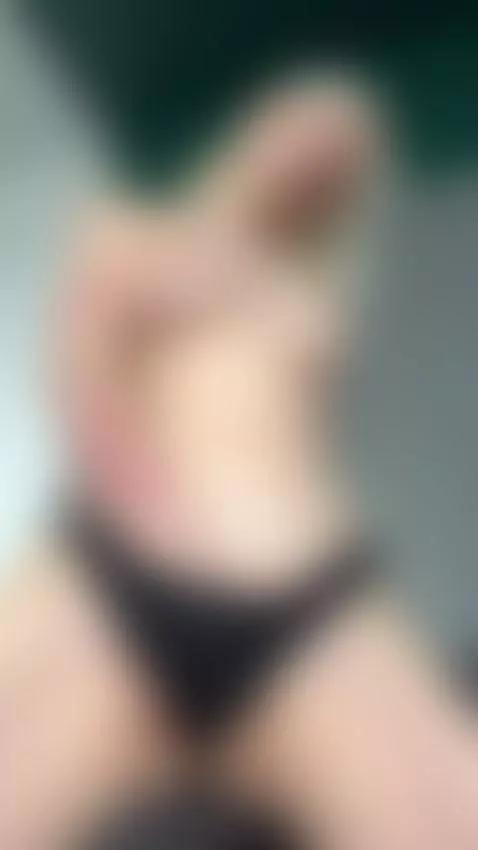 Come show me what you would do while I am fingering my pussy by kiraglow