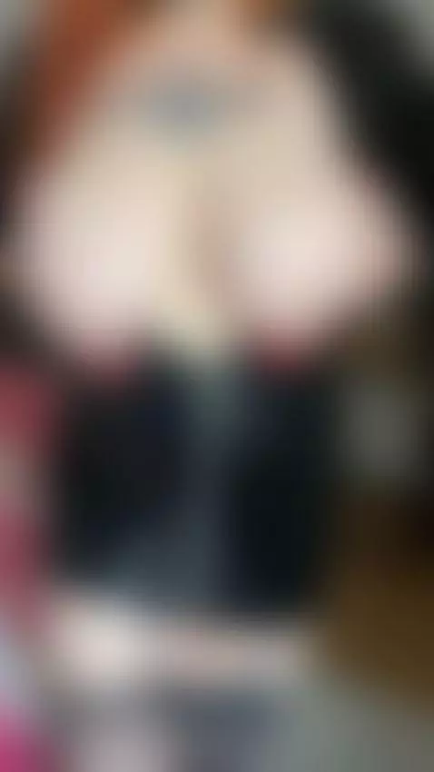 This cutie will never allow you to pull out by polyflames