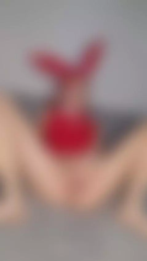 I move like the quiet is learning my rhythm 💦🩶 by lollytate