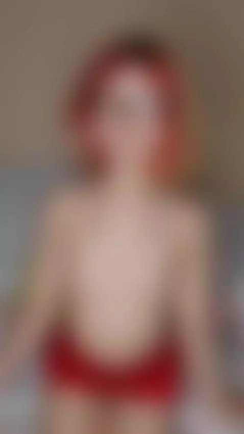 I filmed this while craving someone’s hands… maybe yours 🤭 by lollytate