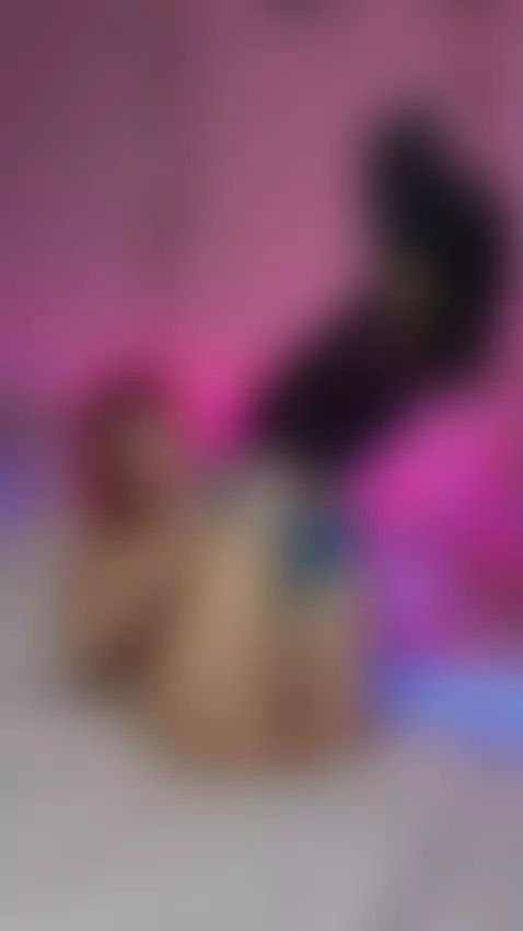 Tonight I’m soft as silk and twice as tempting 💋😏 by lollytate